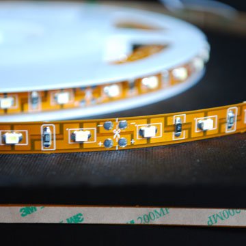 Flexible Lighting Strip 300 SMD LED Ribbon 5 Meter or 16.4 Ft 12 volt White, 2026wh